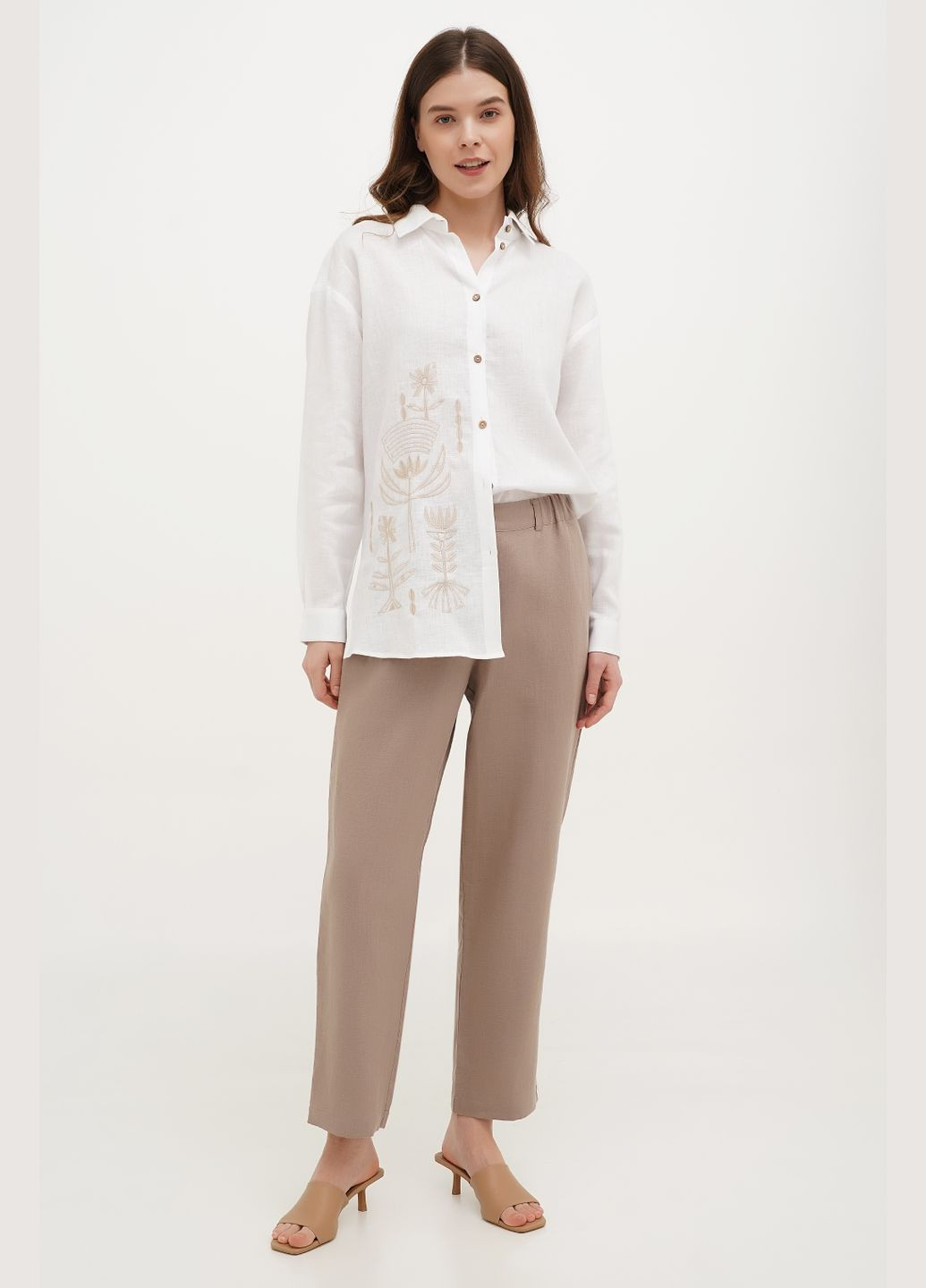 Укороченные женские брюки из льна на молнии и резинке под ремень Чарли с карманами. Песочный, р.54, код 8427/54/883 ГАЛЕРЕЯ ЛЬОНУ (333164758)