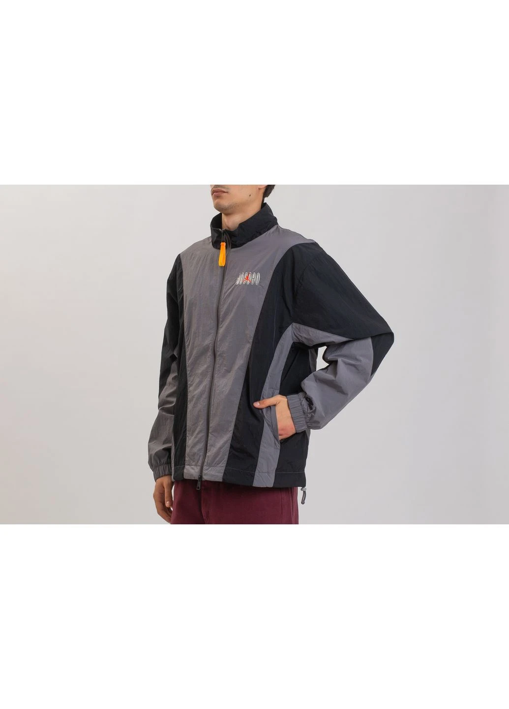 Серая куртка m j flt mvp stmt jkt grey dq8033-014 Air Jordan