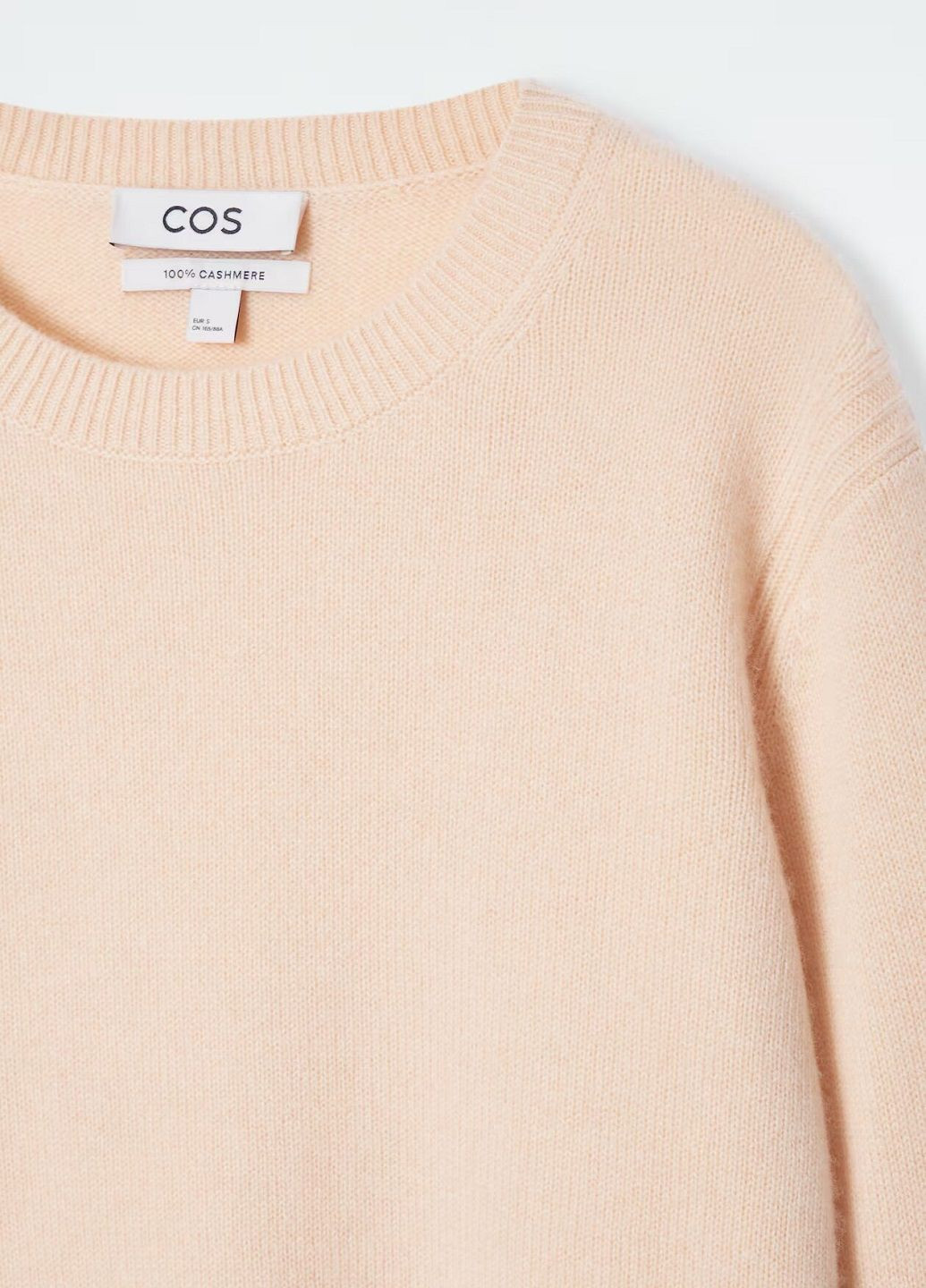 Персиковий демісезонний светр Cos