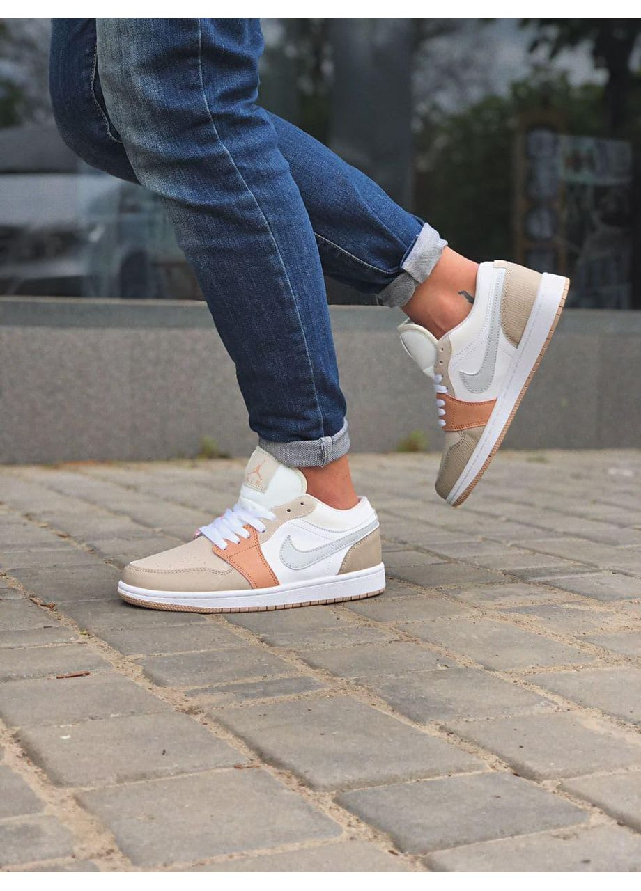 КРОССОВКИ ЖЕНСКИЕ NIKE AIR JORDAN RETRO 1 LOW BEIGE WHITE НАЙК АИР ДЖОРДАН No Brand бежевые демисезоны (369392015)