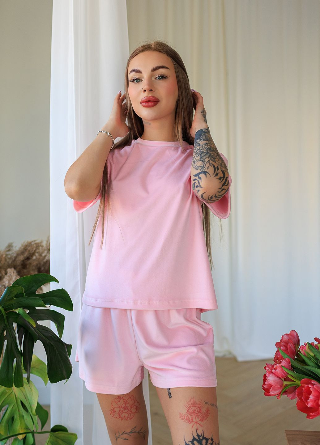 Рожева всесезон піжама велюр (футболка-шорти) SONTSVIT