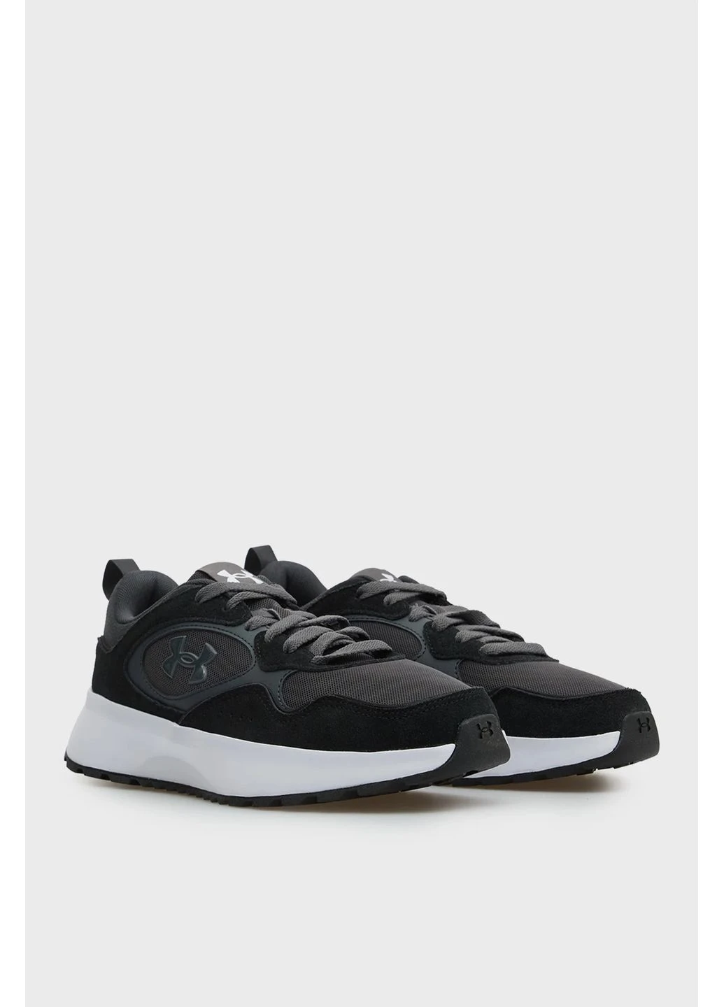 Цветные демисезонные кроссовки mirage sport black/grey 6005797-003 Under Armour
