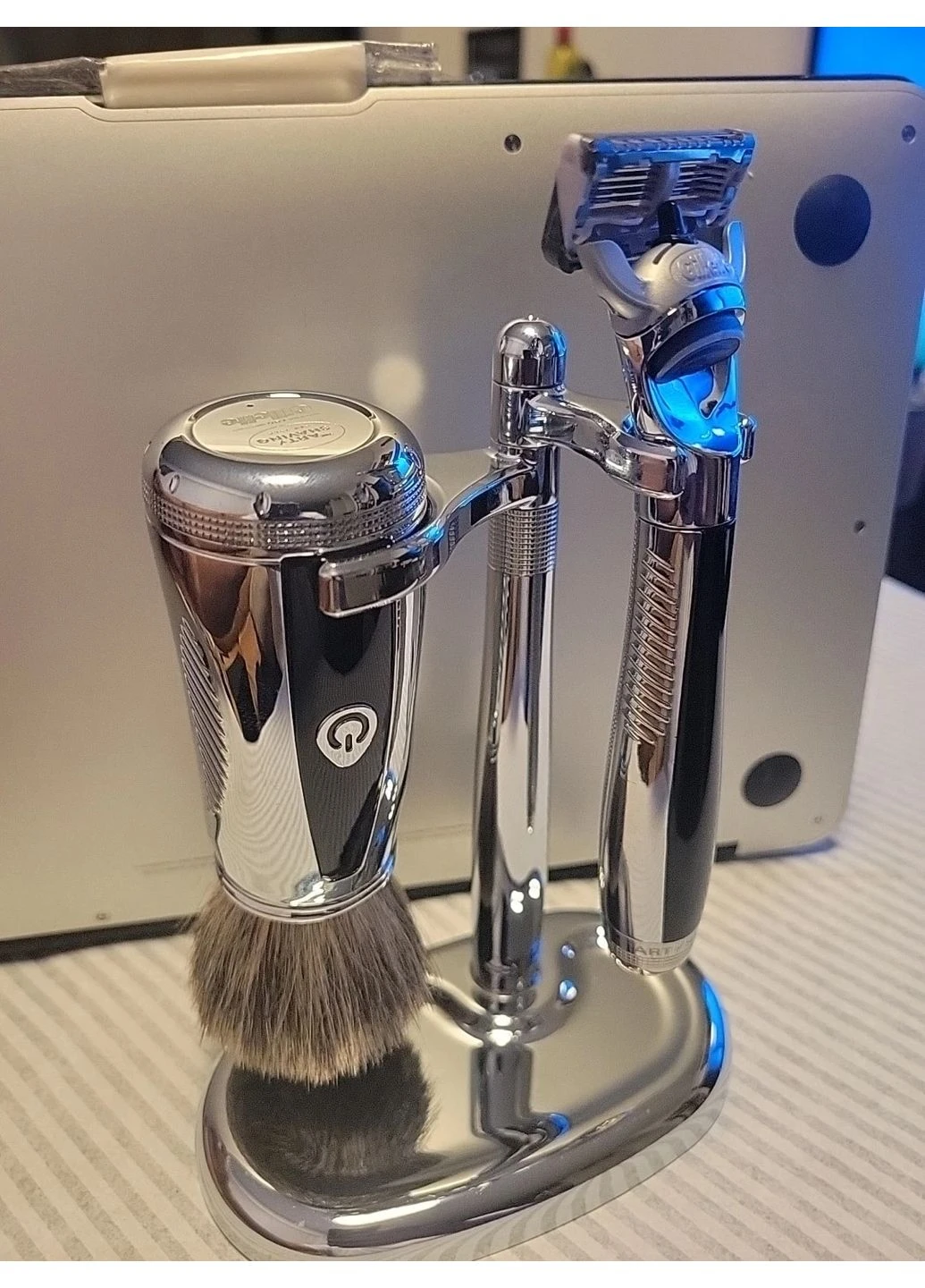 Набор для бритья Power Shave Collection со станком, помазком и подставкой The Art of Shaving (387647298)