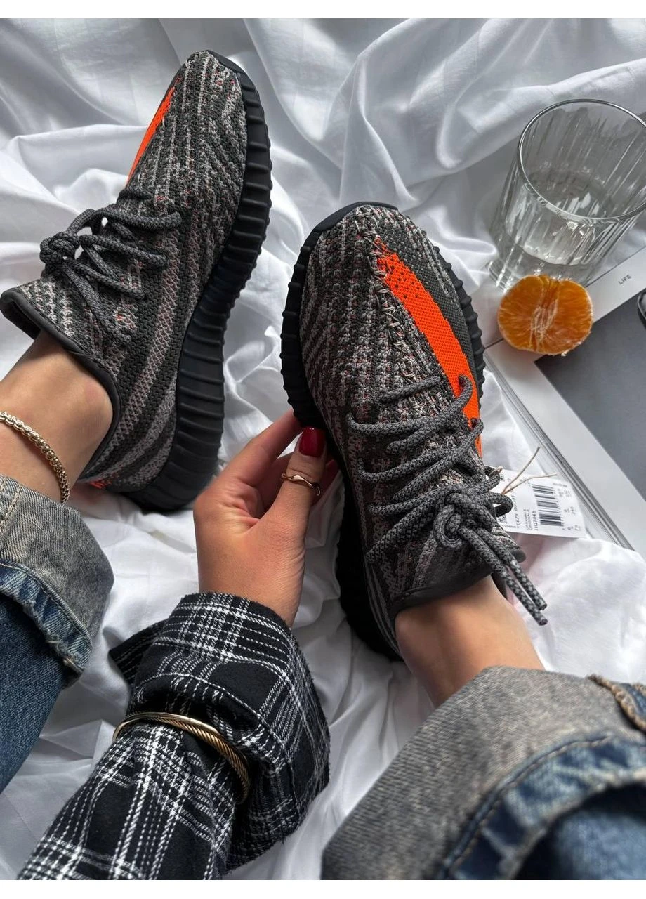 Цветные летние кроссовки adidas yeezy boost 350 v2 carbone beluga reflective адидас изи буст No Brand