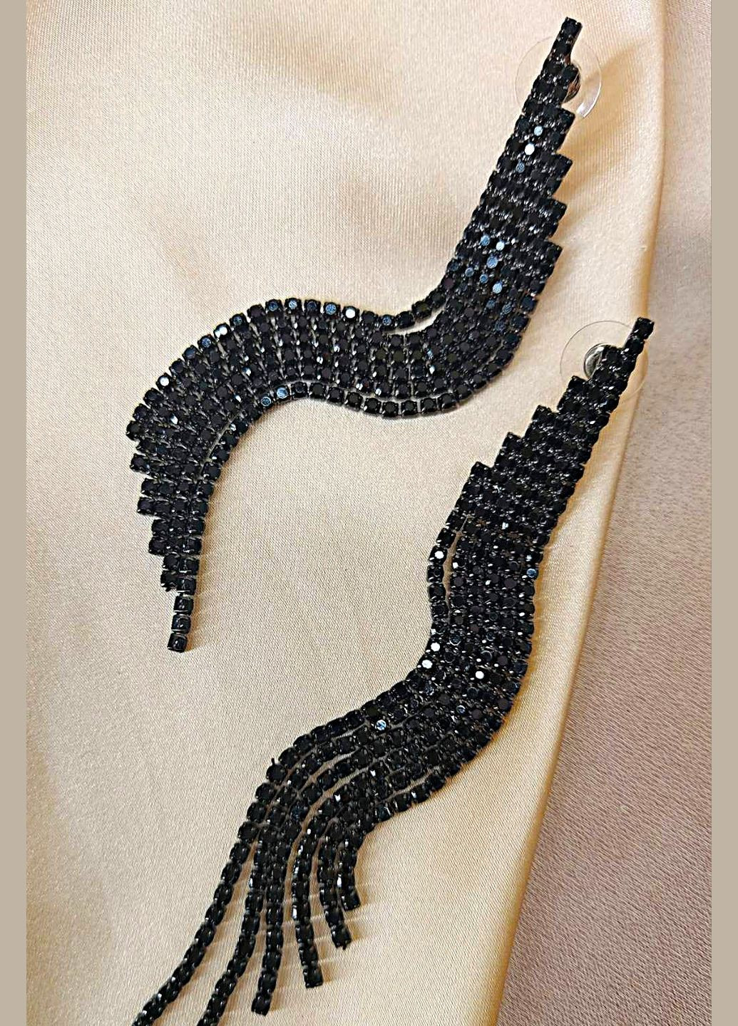 Вечерняя бижутерия Серьги длинные в черных стразах No Brand (347250630)