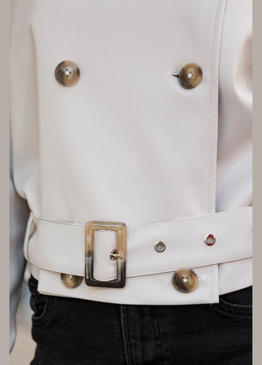 Біла демісезонна демісезонна жіноча куртка косуха Liton