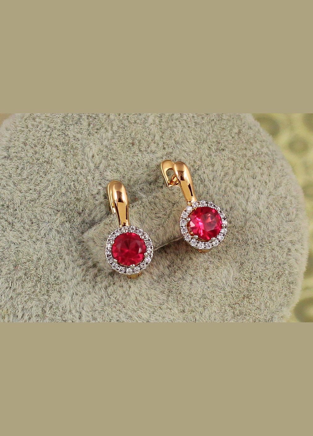 Сережки дитячі сяйво із родієм і малиновим каменем 1,4 см золотисті Xuping Jewelry (325486661)