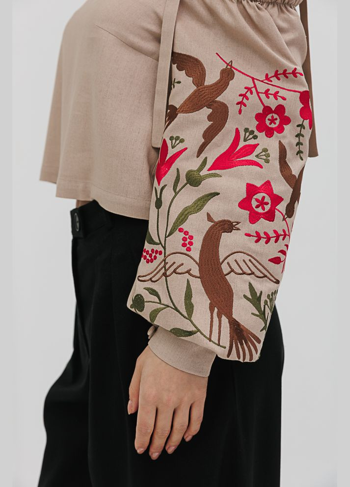Женская вышиванка с открытыми плечами и птицами гладью на рукавах Arjen (292981048)
