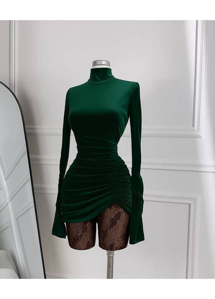Смарагдова вечірня жіноча міні сукня KaraMix однотонна