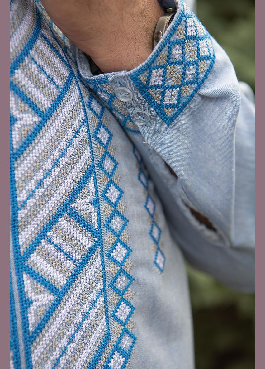 Блакитна чоловіча блакитна вишиванка із льону з геометричним орнаментом візерунок орнамент приталена, вільна, пряма льон (321967594)