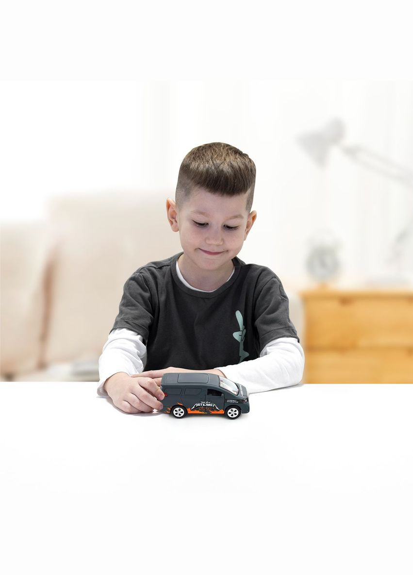 Машинка металлическая из серии "Шевроны Героев" - Toyota Alphard - "Отряд бабочек" MIC (295273442)