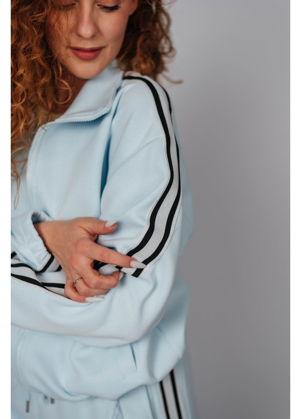 Стильний жіночий спортивний костюм у ніжному кольорі DH (371591747)