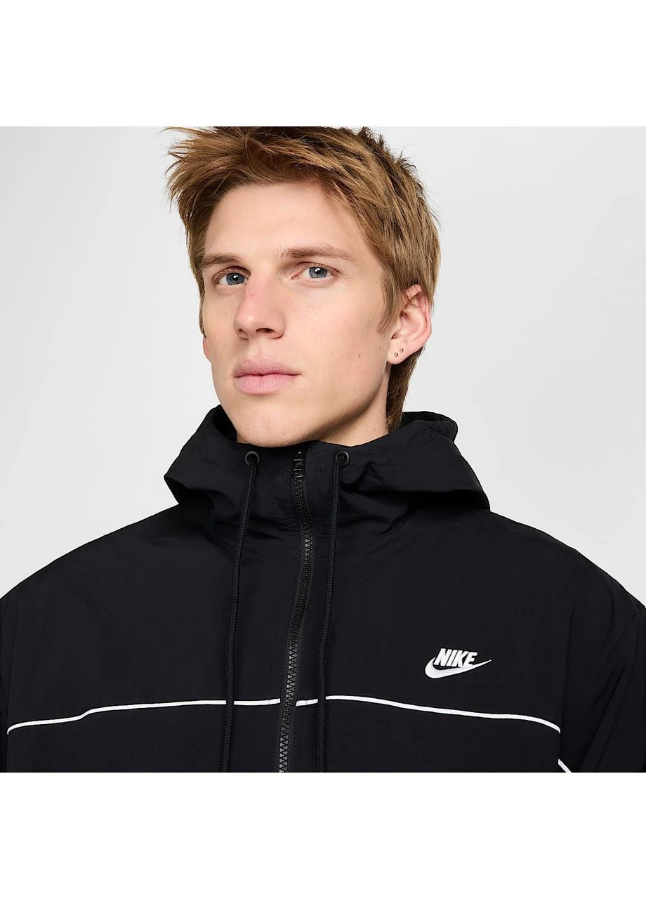 Черная демисезонная ветровка Nike