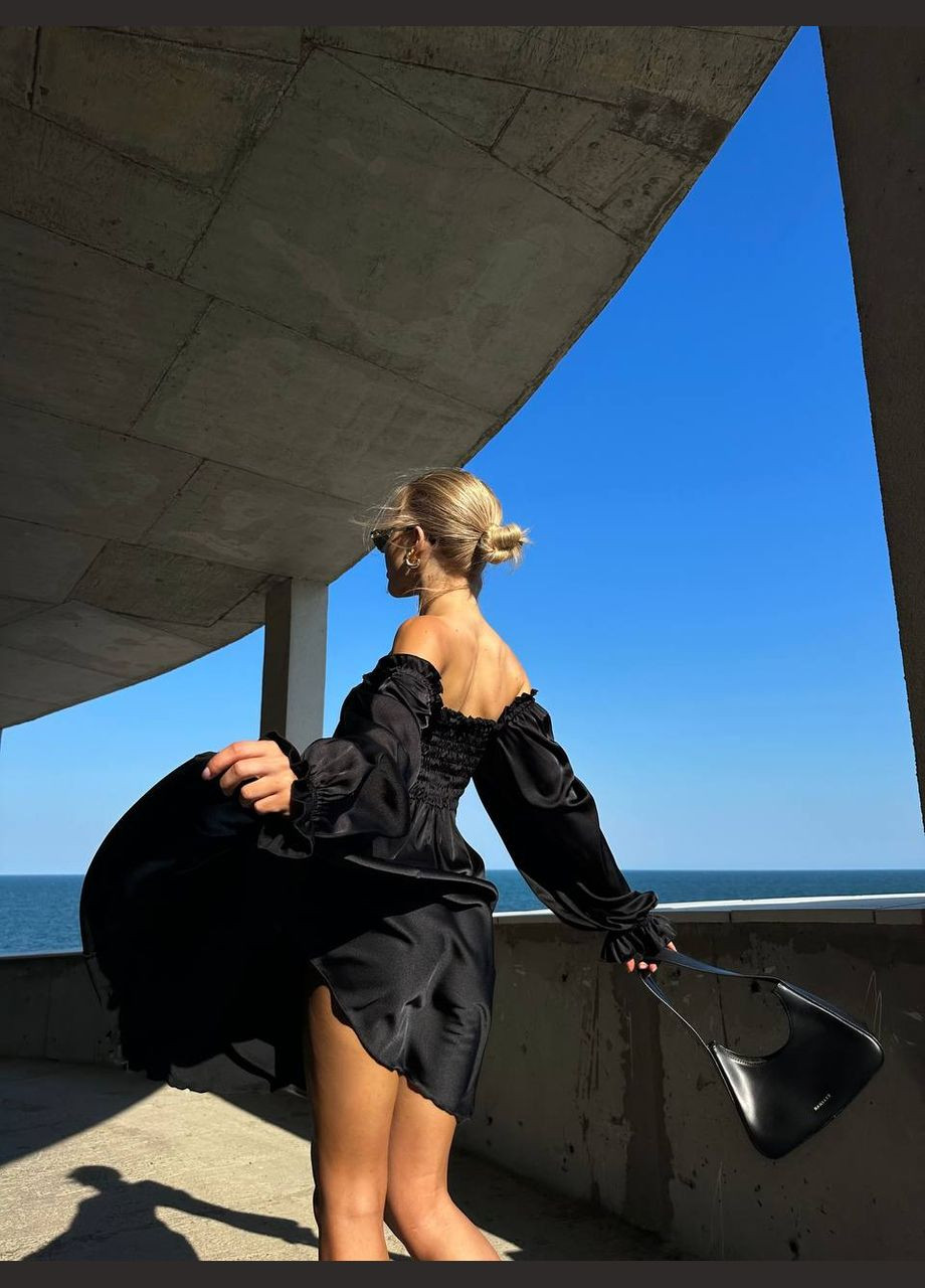 Чорна стильна коротка шовкова сукня з довгим рукавом і відкритим декольте на літо, приваблива чорна літня сукня No Brand