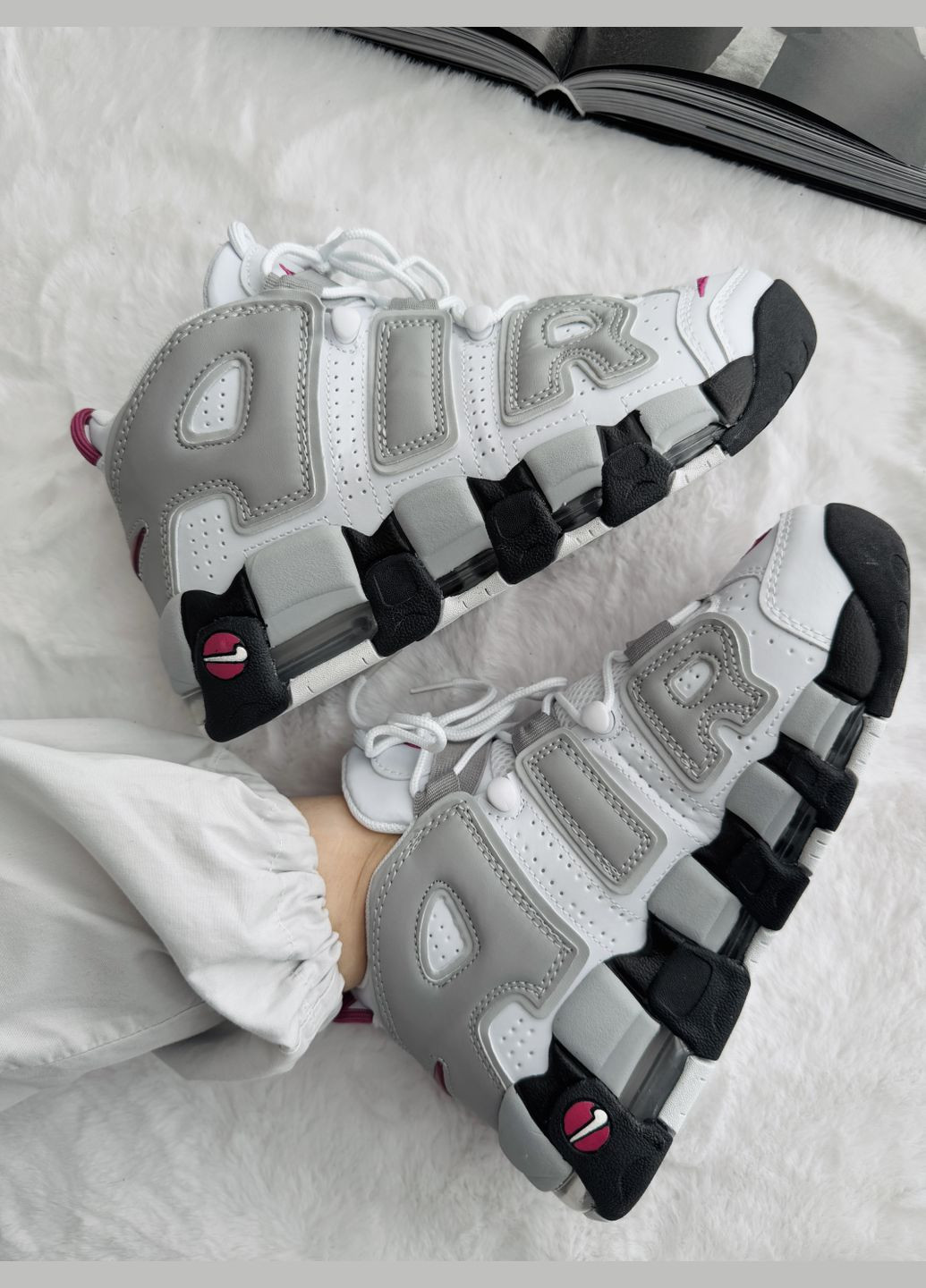 Кроссовки женские и мужские Nike Air More Uptempo 96 White Grey Black | Найк Аир Море Аптемпо 96 белые No Brand белые демисезоны (339604433)