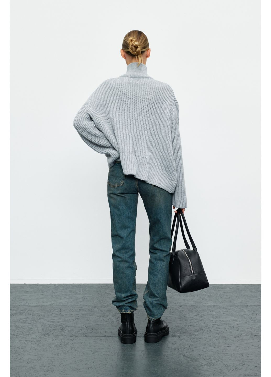 Серый демисезонный светр с высокой горловиной серый 2108 Papaya