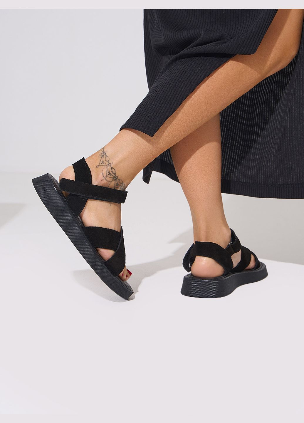 Черные босоножки ISSA PLUS на липучке