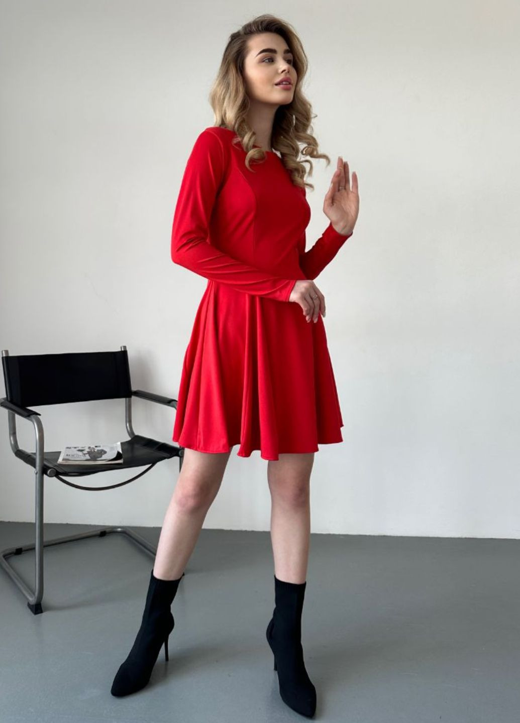 Червона повсякденний сукня міні з довгим рукавом та круглим коміром Tik-Tak однотонна