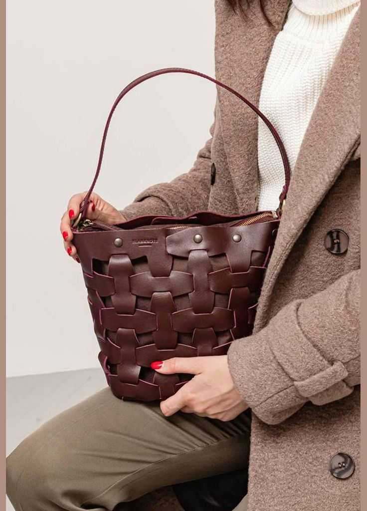 Кожаная женская плетеная сумка Пазл M бордовая Krast (A-026659) BlankNote кросс-боди (327874347)
