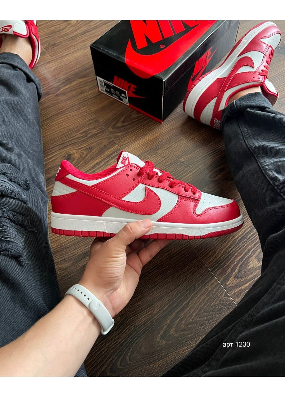 Красные кроссовки nike sb dunk low red grey white No Brand