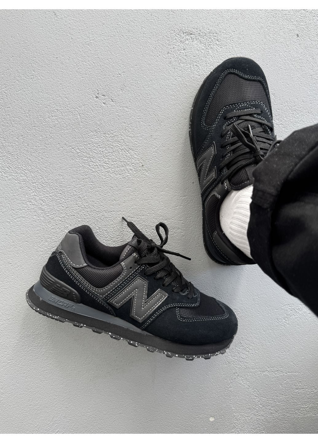 Чорні Осінні кросівки чоловічі і жіночі New Balance 574 Black | Нью Беланс 574