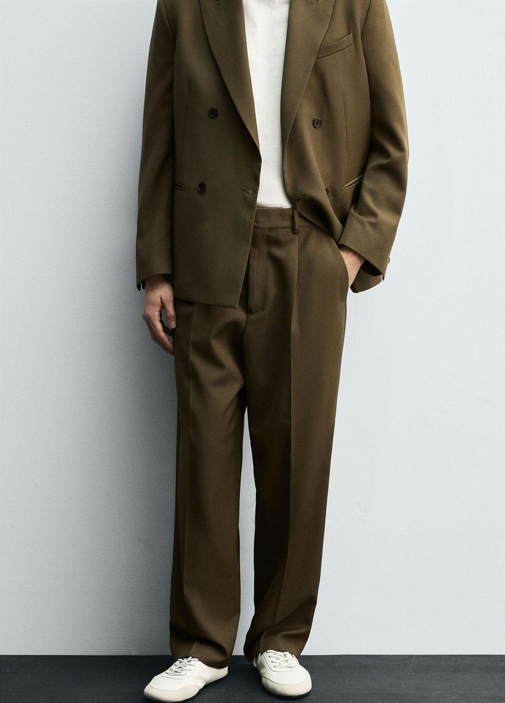 Оливковые классические демисезонные брюки Zara