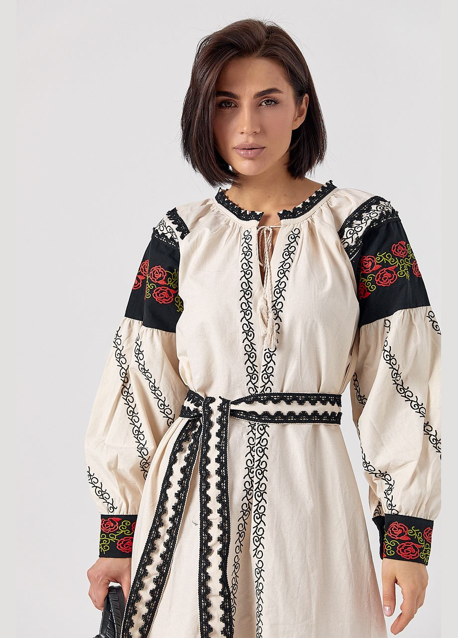 Бежева жіноча сукня міді з вишитими трояндами Lurex