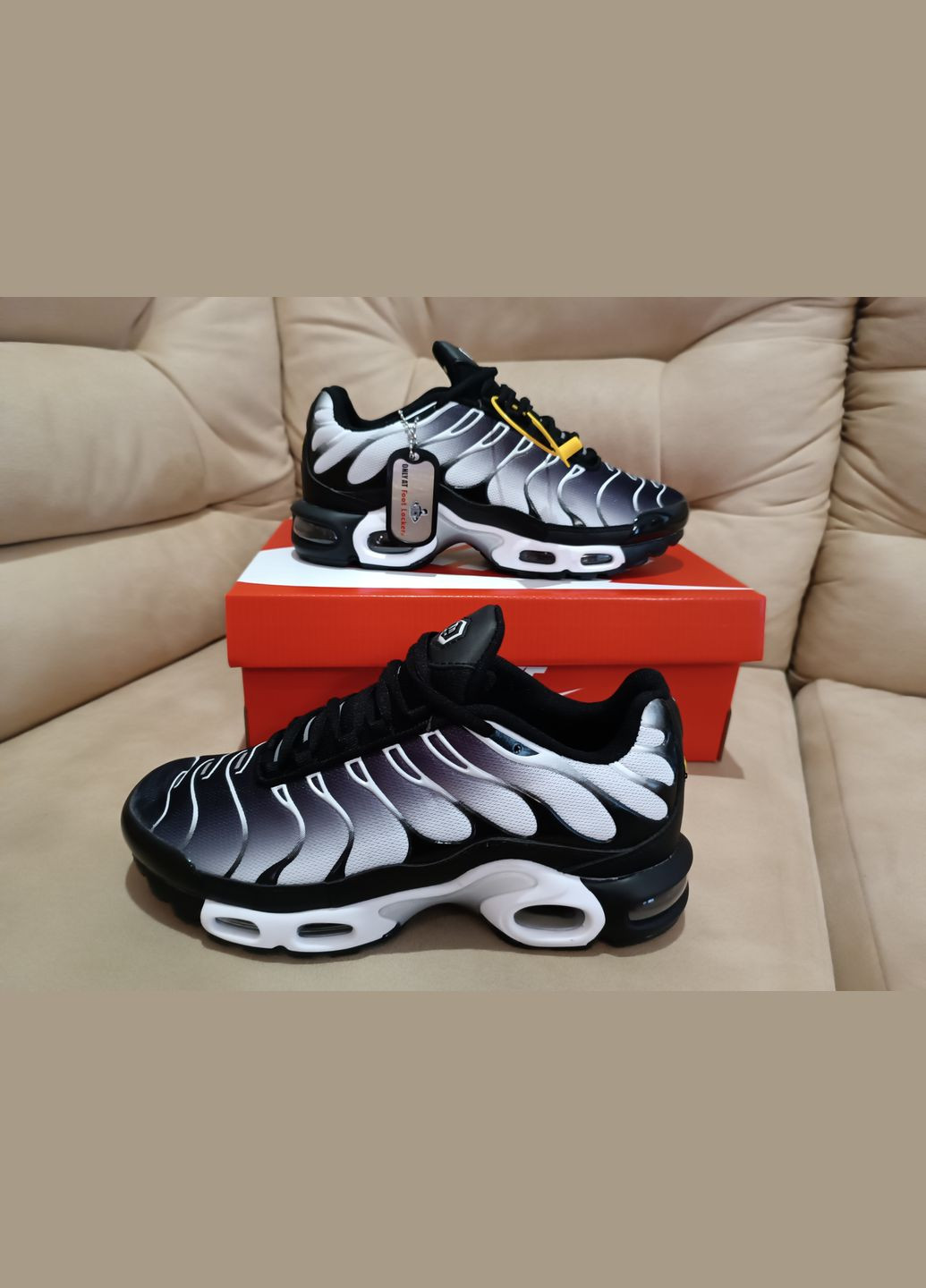 Серые мужские кроссовки No Brand