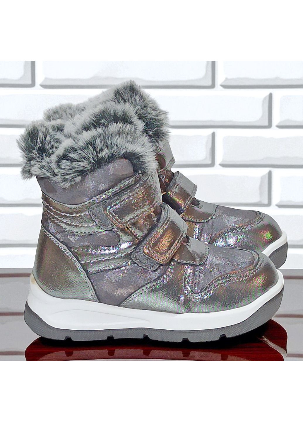 Зимові черевики для дівчинки утеплені на овчині липучках для дівчинки Клібі Clibee (361012222)