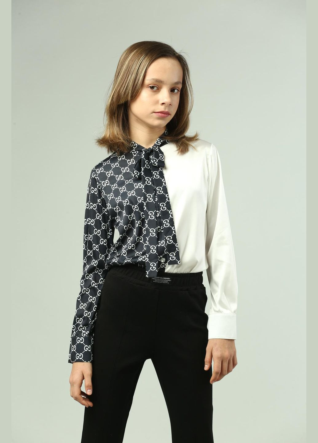 Белая с логотипом блузка IRmAS демисезонная