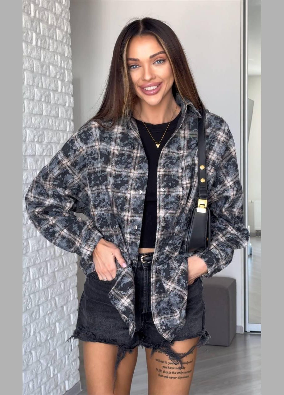 Черная повседневный рубашка в клетку JUGO с длинным рукавом