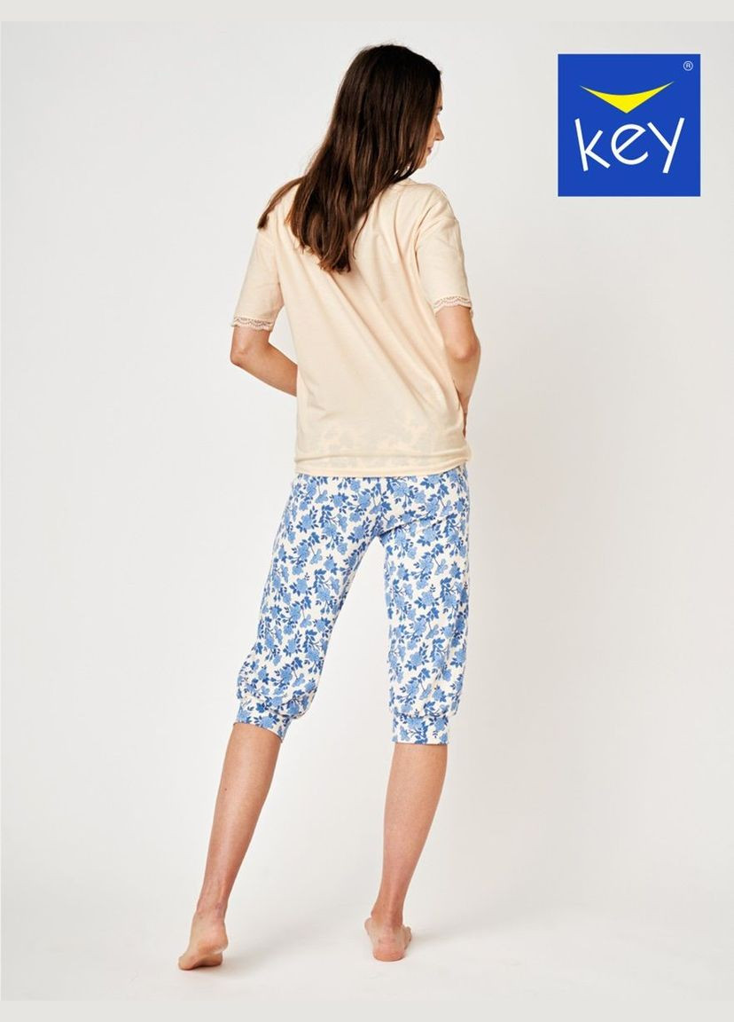 Молочная всесезон женская пижама футболка + капри Key