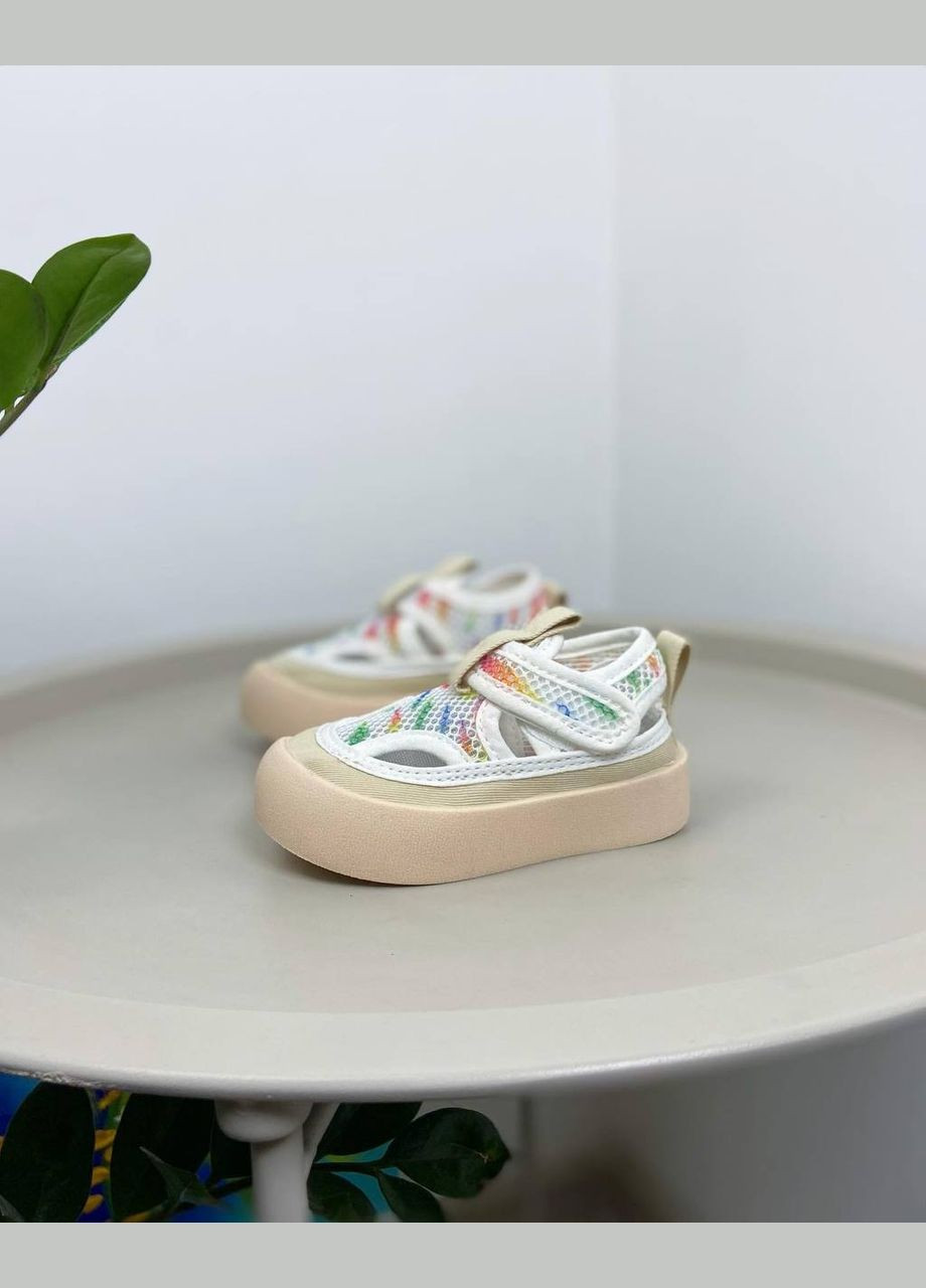 Бежеві літні дитячі кросівки бежеві 948 No Brand