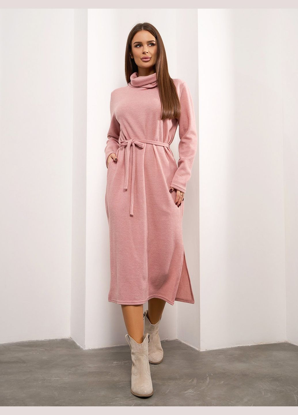 Розовое повседневный, кэжуал уютное ангоровое платье-гольф с боковыми разрезами No Brand