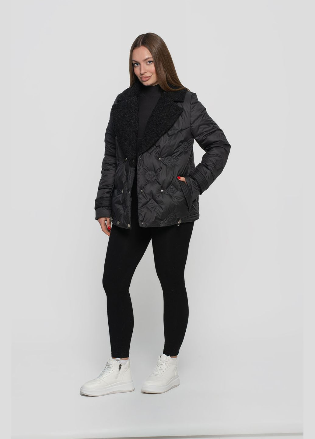 Чорна демісезонна куртка жіноча коротка viton куртка-піджак Vicco