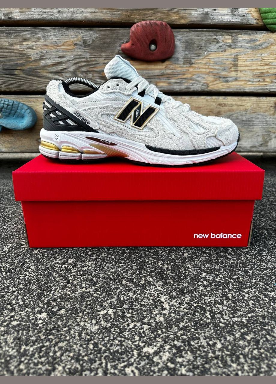 Молочные демисезонные мужские кроссовки No Brand