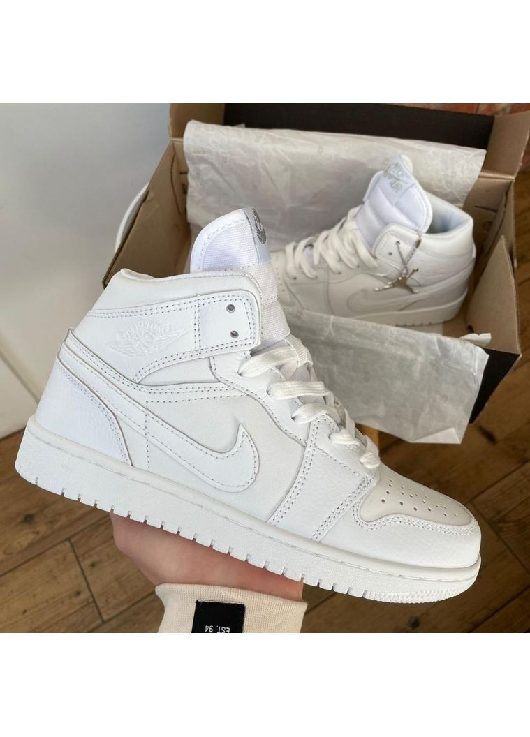 Білі Осінні кросівки чоловічі nike air jordan 1 retro high full white v2 найк аір джордан No Brand