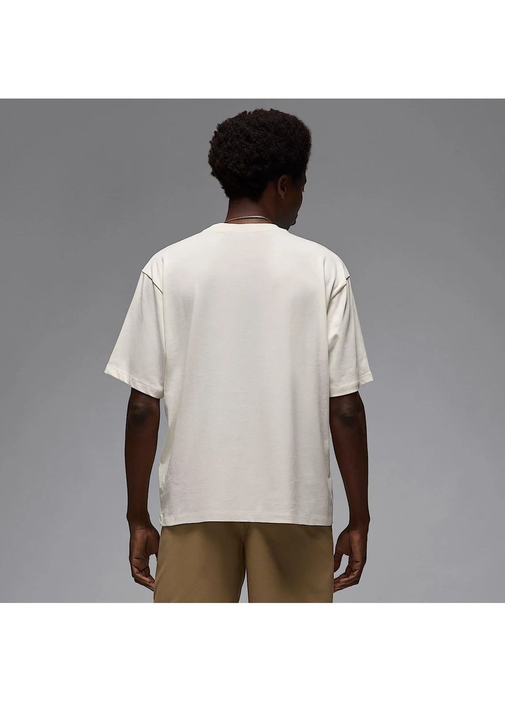 Белая мужская футболка ess ovsz ss crew white Air Jordan