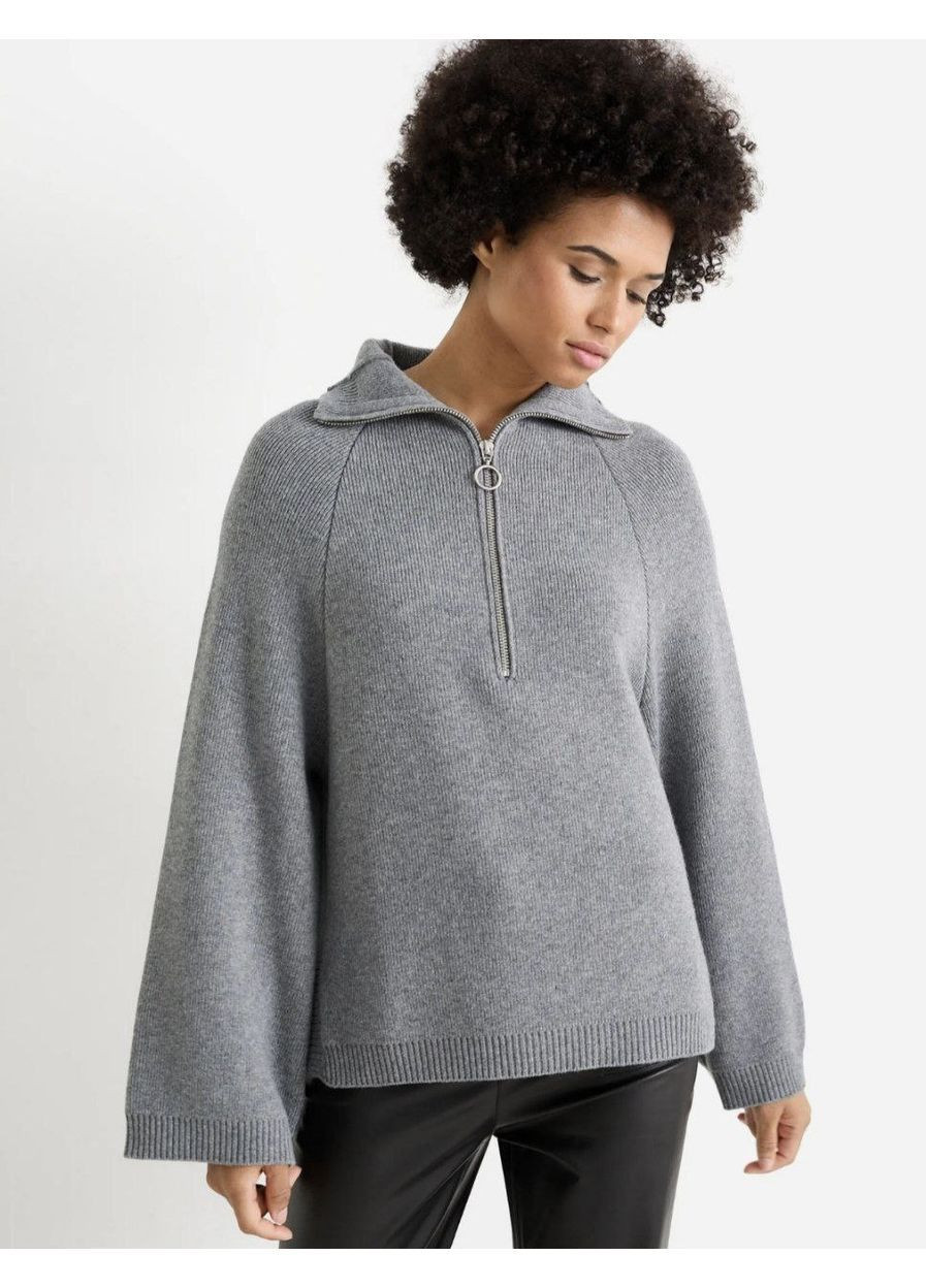 Сірий зимовий джемпер C&A
