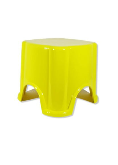 Стілець дитячий пластиковий "Мультики" 25,2х22х20 см «» Жовтий Plastic's Craft (283250812)
