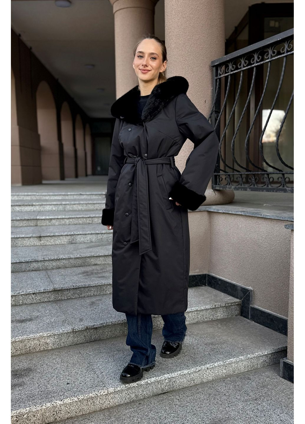 Черное зимнее Пальто MN