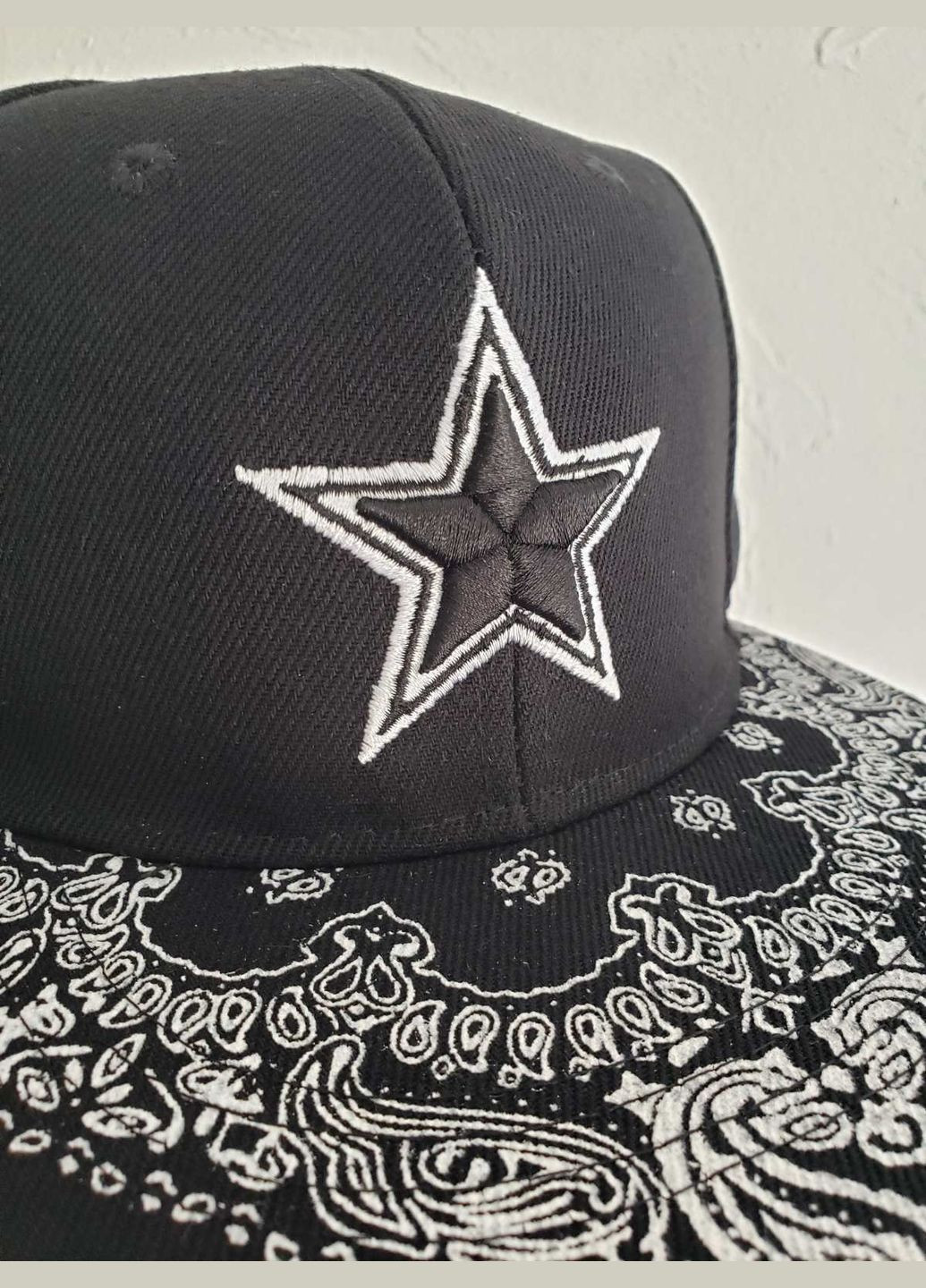 Кепка с вышивкой с прямым козырьком No Brand (298194964)