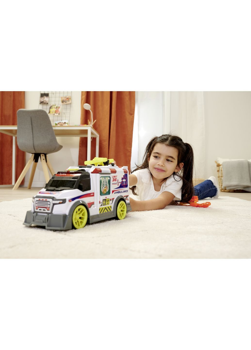 Функциональный автомобиль Скорая помощь, с аксессуарами, со звуком и светом, 41 см () Dickie toys 3307003 (370705416)