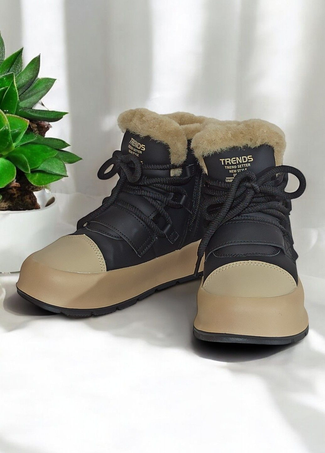 Зимові черевики хайтопи утеплені на овчині для дівчинки підлітка на липучках ТОМ М 11345В чорні Tom.M (303355817)