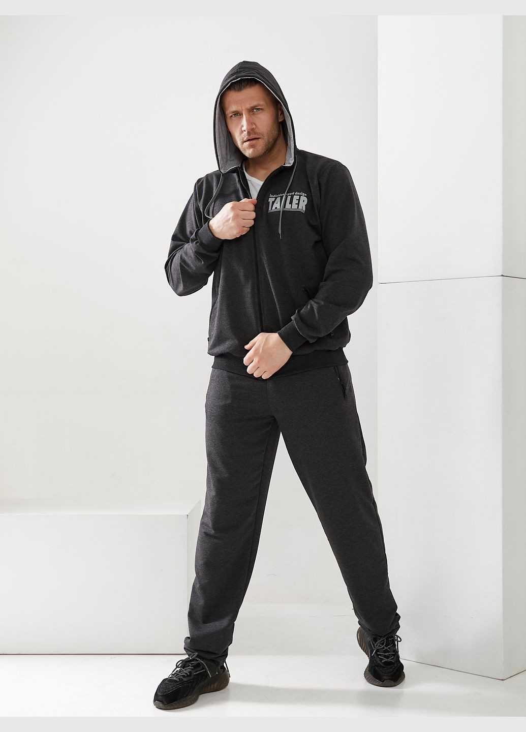 Сірий демісезонний трикотажний демісезонний спортивний костюм с капюшоном Tailer