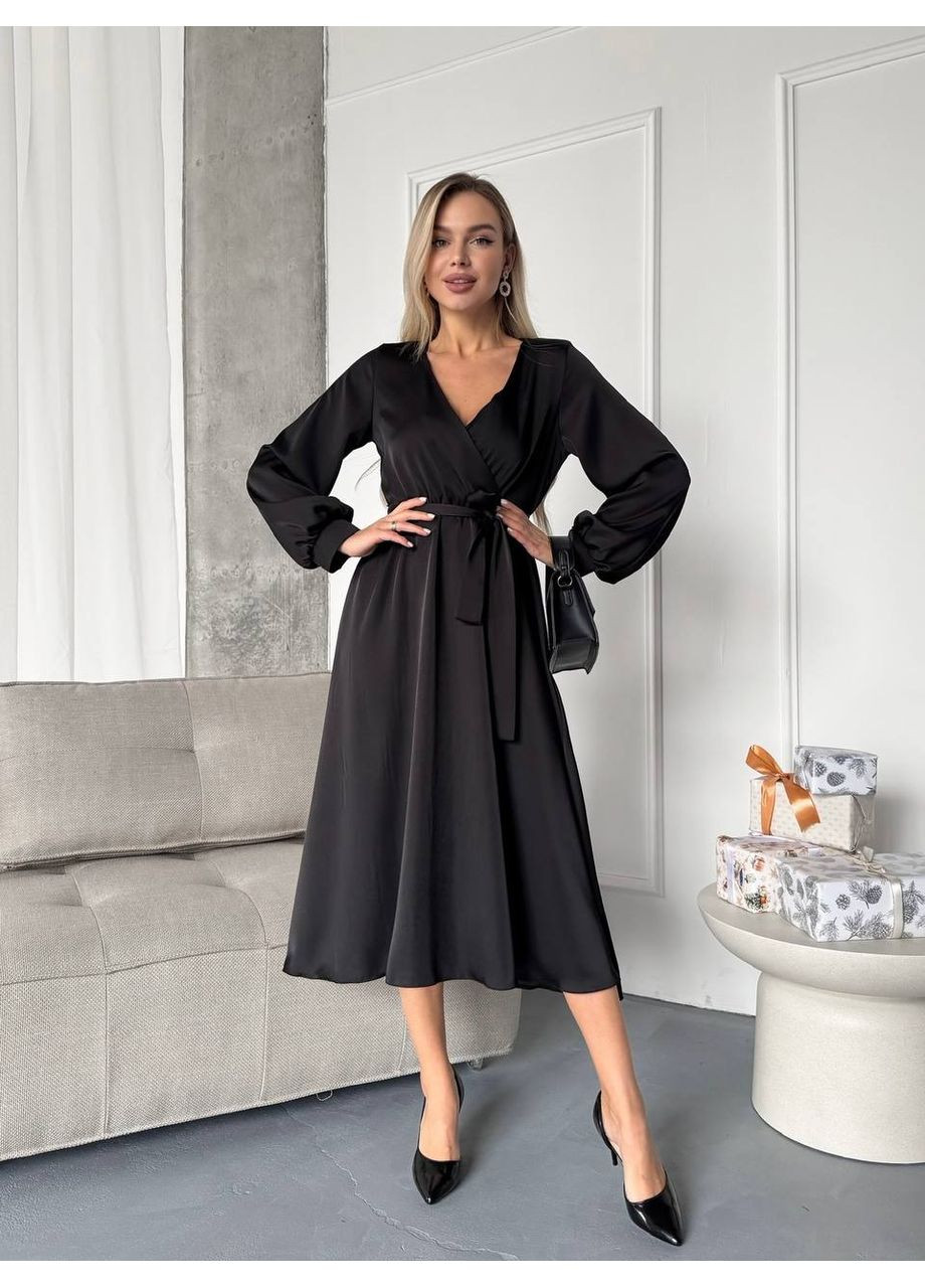 Чорна ошатна сукня з шовку чорного кольору 36147 кльош Fashion однотонна