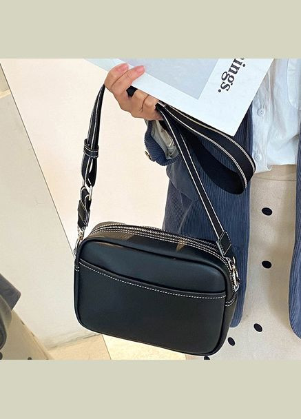 Жіноча сумка 10453 крос-боді на ремінці чорна No Brand (326487561)