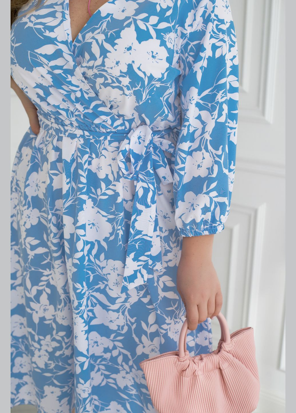 Голубое повседневный платье с поясом колокол No Brand с цветочным принтом