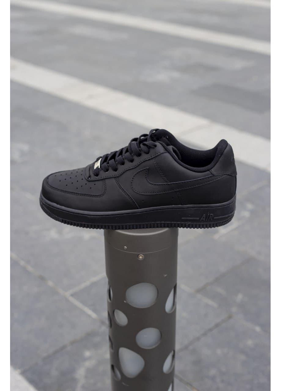 Черные демисезонные кроссовки мужские nike air force 1 classic black найк аир форс 1 премиум No Brand