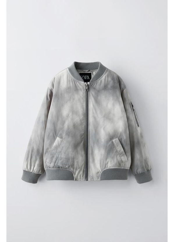 Сіра демісезонна в наявності 2 шт курточка бомбер з принтом тай дай для хлопців Zara